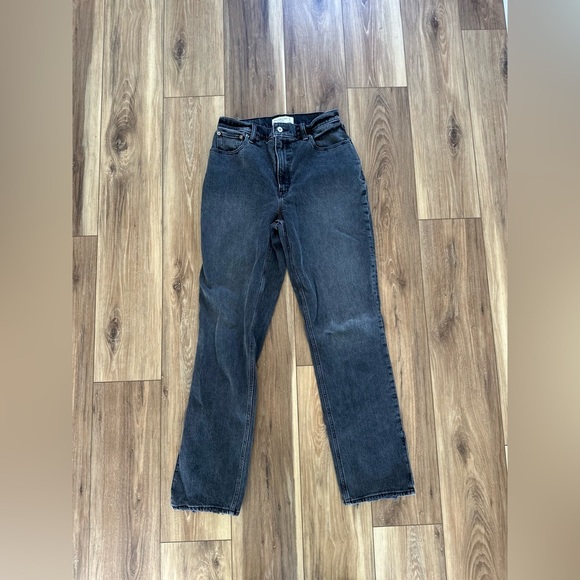 Abercrombie & Fitch womens the ‘90’s straight vent hem size 28/6r - Picture 2 of 7